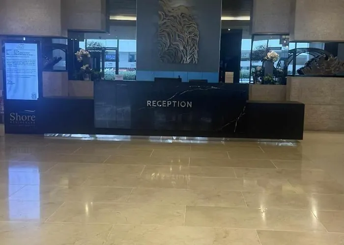 Apartamento Shore Residecnes Infront Of Moa, Netflix, Wifi Manila