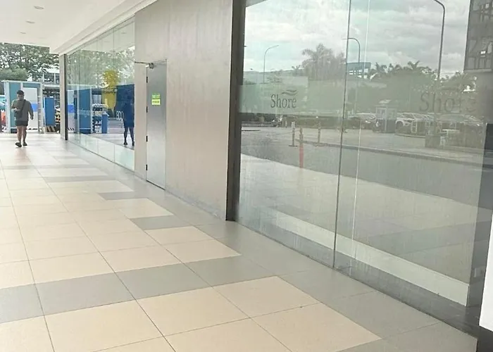 Shore Residecnes Infront Of Moa, Netflix, Wifi *