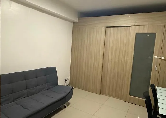 Shore Residecnes Infront Of Moa, Netflix, Wifi * Manila